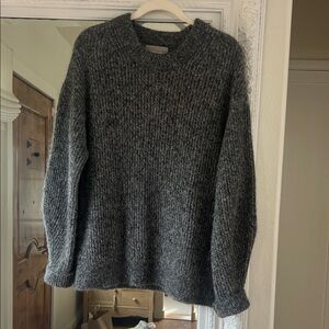 Everlane Charcoal Alpaca Sweater size Medium